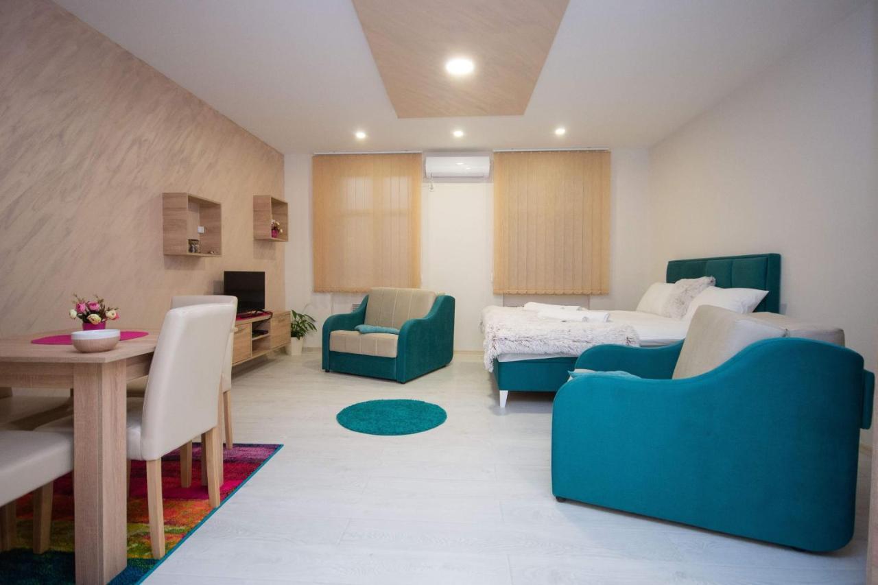 Cvetni Trg Hotel Belgrade Exterior photo
